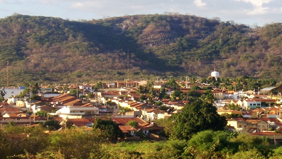  Após série de escândalos políticos, município volta às urnas para escolher prefeito.