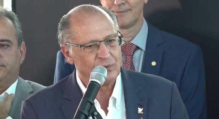 Alckmin diz que encontro com Bolsonaro foi positivo.