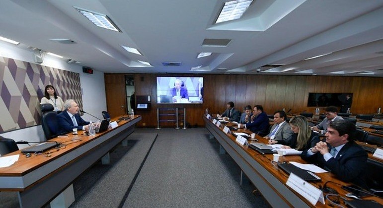  Juristas devem entregar neste ano projeto que altera Lei do Impeachment.