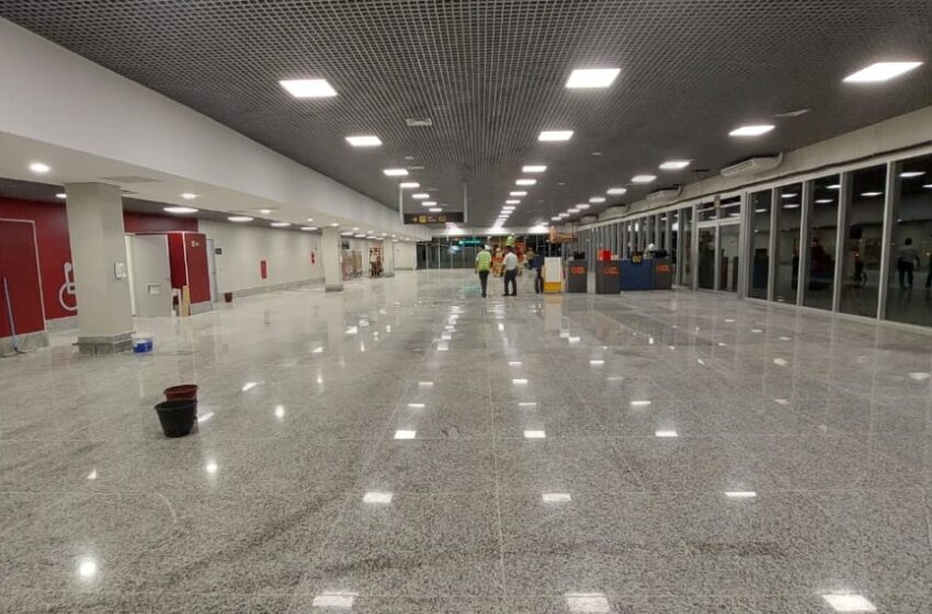  Aeroporto de Juazeiro do Norte é ampliado.