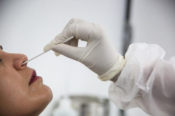  Doze municípios cearenses estão no nível de alerta mais alto para Covid-19.