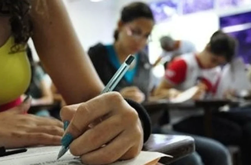  Veja concursos e seleções com vagas abertas no Ceará nesta segunda-feira (9).