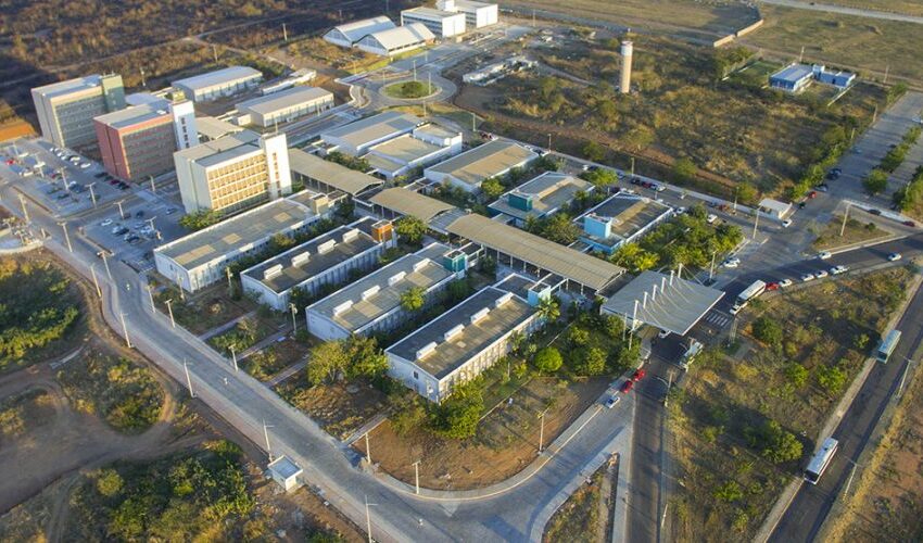  UFCA abre inscrições para professores substitutos.