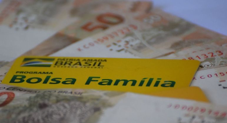  Novo Bolsa Família deve ser lançado na quinta-feira (2).