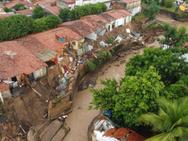  Duas mil pessoas estão desalojadas após forte chuva em Milhã.