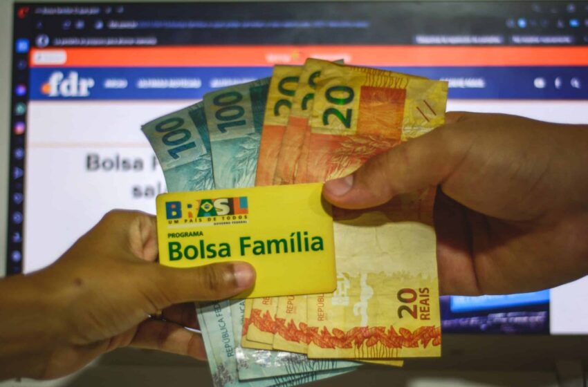 Dinheiro do novo Bolsa Família começa a chegar, hoje, a milhões de beneficiários.