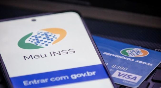  Previdência aprova redução dos juros do consignado do INSS para 1,70% ao mês.