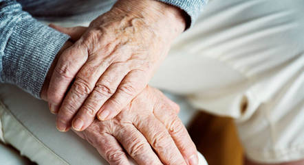  Cientistas descobrem como aumentar a longevidade de células em 82%.