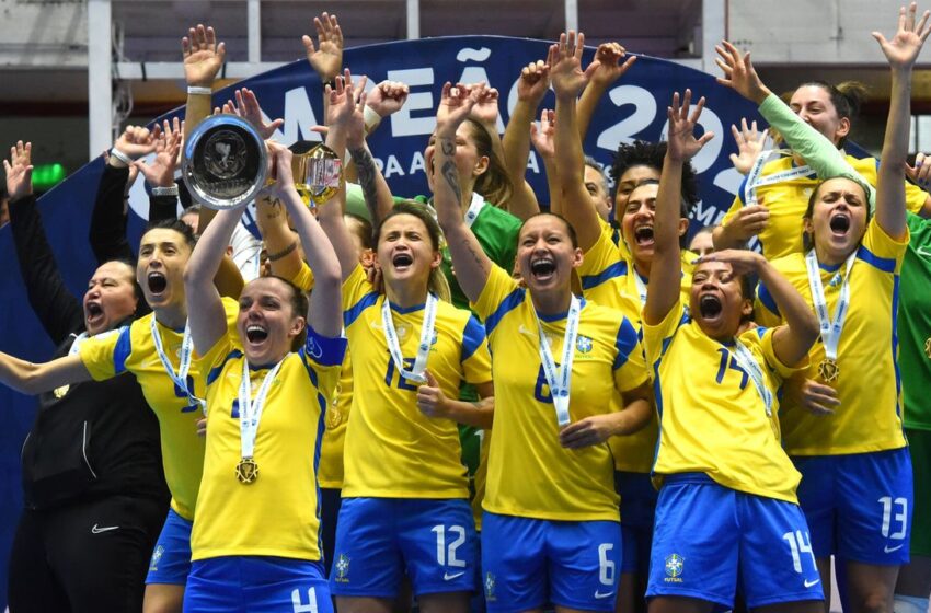  Seleção brasileira feminina de futsal vence Argentina e é campeã da Copa América 2023.