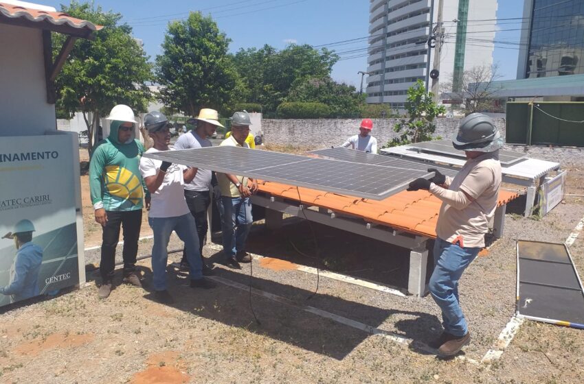  Brejo Santo: CVT encerra curso de Energia Solar.