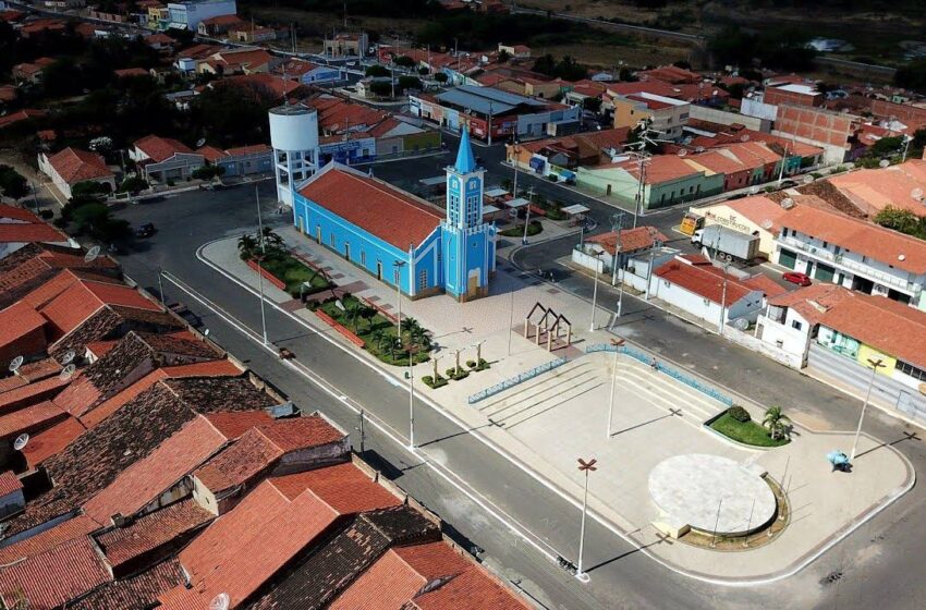  Prefeito é multado em R$ 5.124.000,00 após descumprir decisão.