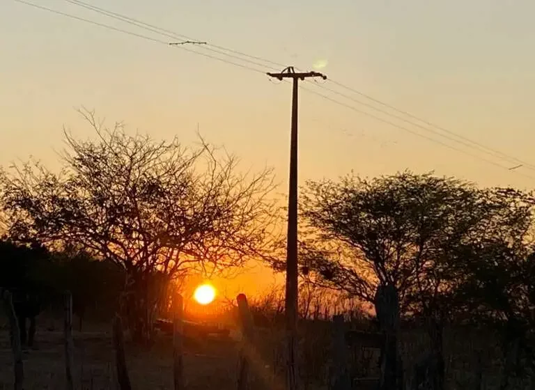  Novo aviso da Funceme prevê umidade relativa do ar entre 15% e 25%.