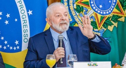  Lula assume culpa após Senado rejeitar nome indicado por ele à Defensoria Pública da União.