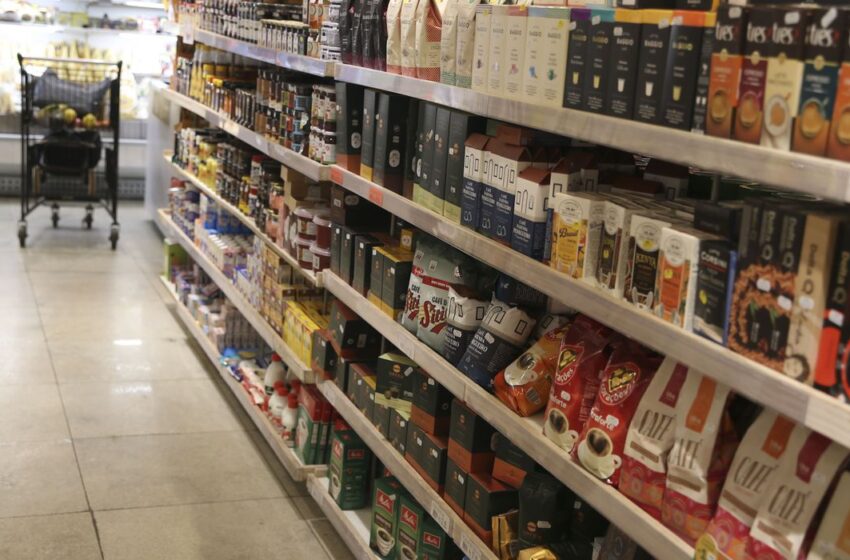  Novas regras para rótulos de alimentos valem a partir de hoje.