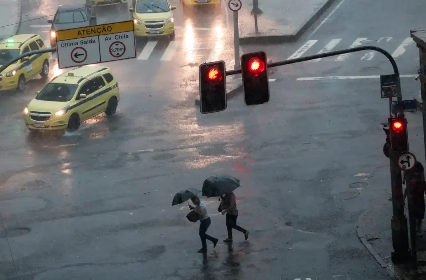  Fim de semana terá temporais e ventos fortes no Sudeste e Centro-Oeste