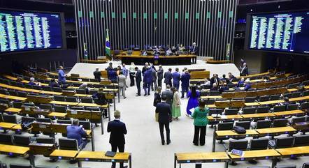  Congresso retoma as atividades com 27 vetos presidenciais pendentes de análise