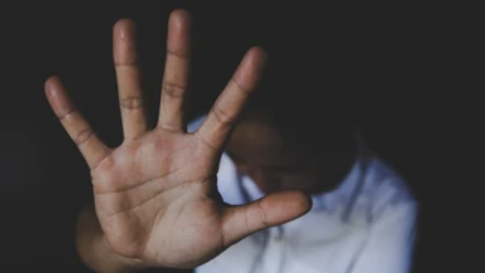  Homem é condenado a 20 anos de prisão por estuprar a filha no CE.