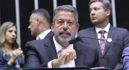  Com críticas a vetos de Lula, Lira defende desoneração da folha de pagamento.