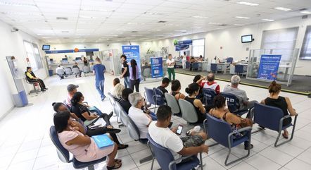  Inscrição do concurso da Caixa, com salário de até R$ 14.915, termina hoje (25).