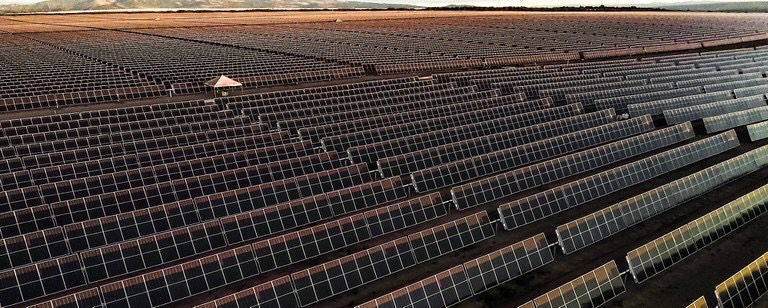  Sudene libera R$ 26,6 mi em recursos para parques de energia fotovoltaica no Ceará.