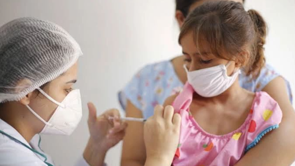  Campanha de vacinação contra dengue inicia no Ceará nesta segunda.