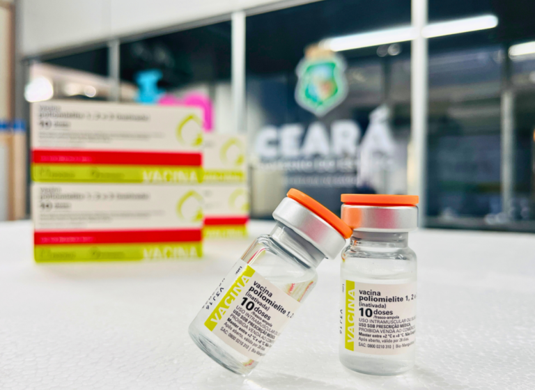  Ceará inicia campanha contra a poliomielite.