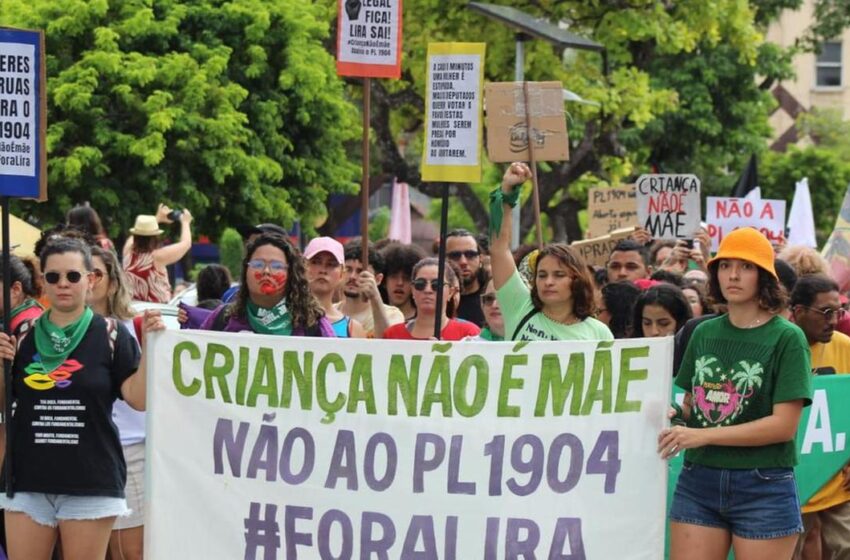 PL do Aborto: enquete da Câmara com mais de 1 milhão de votos mostra maioria contra proposta.