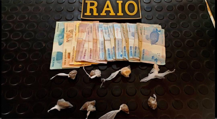  Brejo Santo: Equipe Raio prende mulher com droga na zona rural.