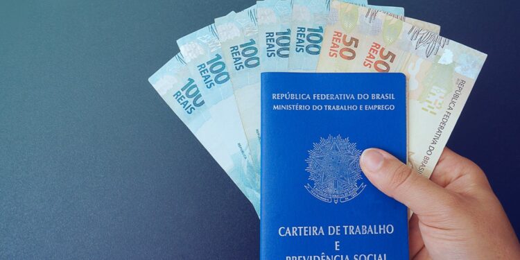  Abono salarial paga hoje R$ 4,5 bi para 4,2 milhões de trabalhadores.