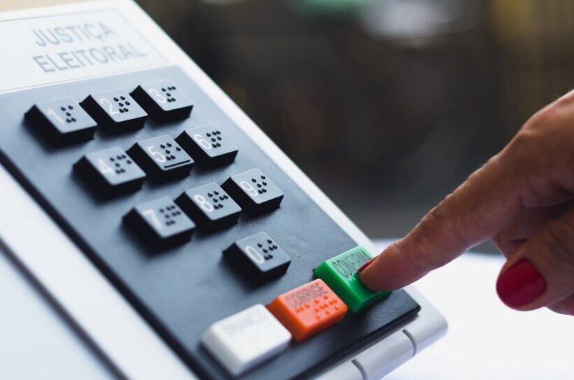  Cariri tem três cidades com mais eleitores do que habitantes.