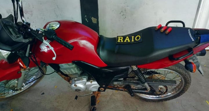  Brejo Santo: Equipe RAIO recupera moto roubada.