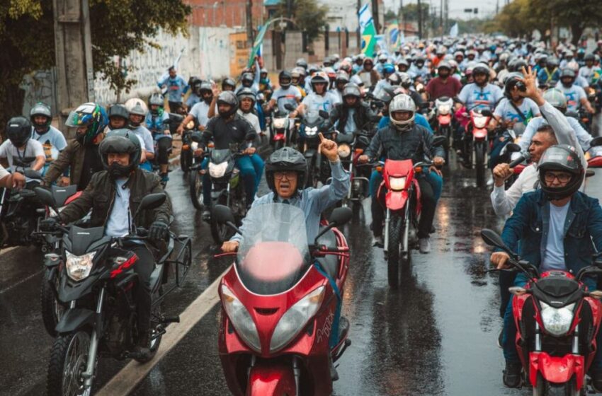 Pr. Jecer Goes realiza ato cívico pela paz em Fortaleza.
