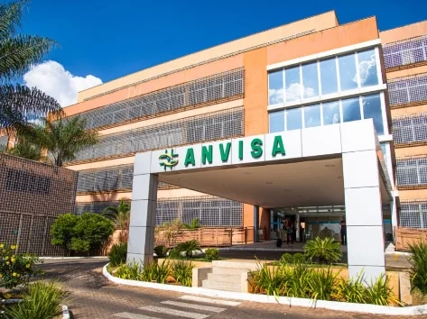 Anvisa mantém proibição do uso de produtos à base de fenol para fins estéticos e de saúde.