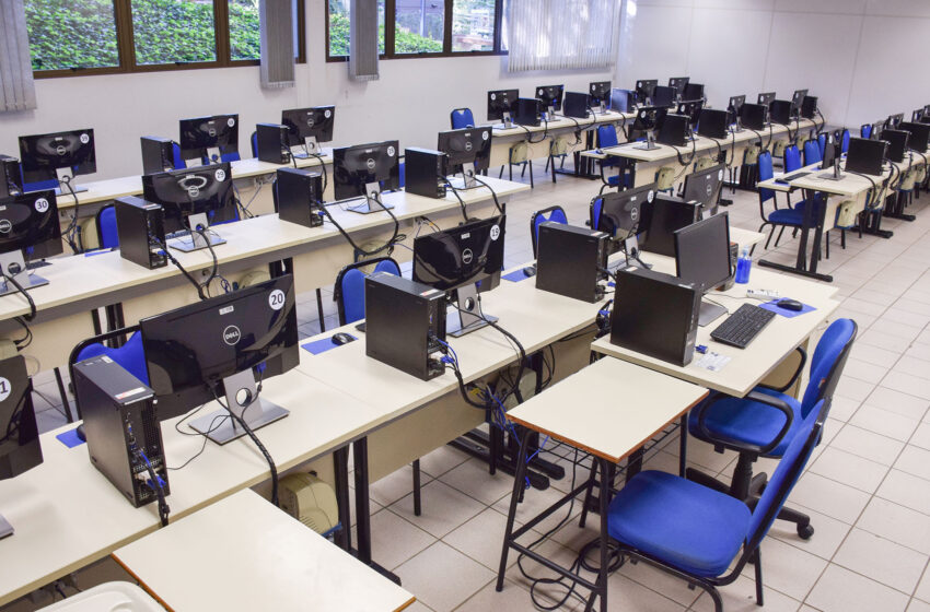 Juazeiro do Norte e Mauriti recebem laboratórios para aulas práticas e teóricas do Projeto H-TEC.