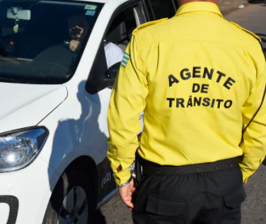  Câmara aprova projeto que concede porte de armas a agentes de trânsito.